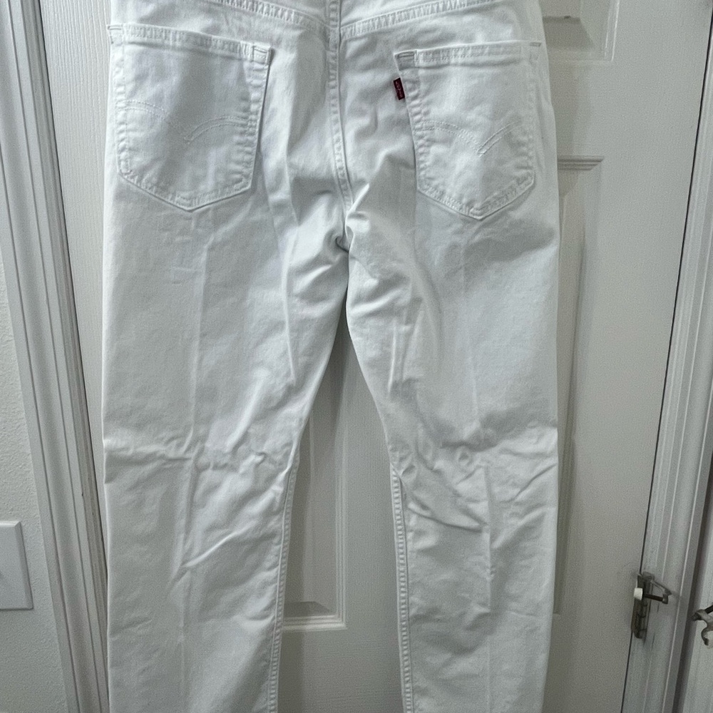 Levi's Crisp White Denim - Picture 2 of 5